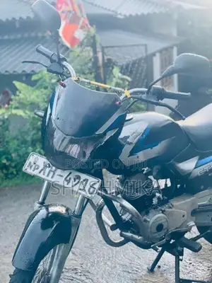 Bajaj CT100 2012