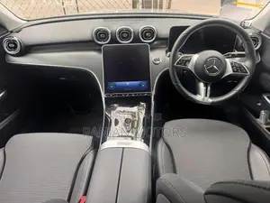 Mercedes Benz C180 2023