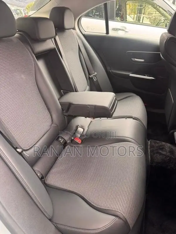 Mercedes Benz C180 2023
