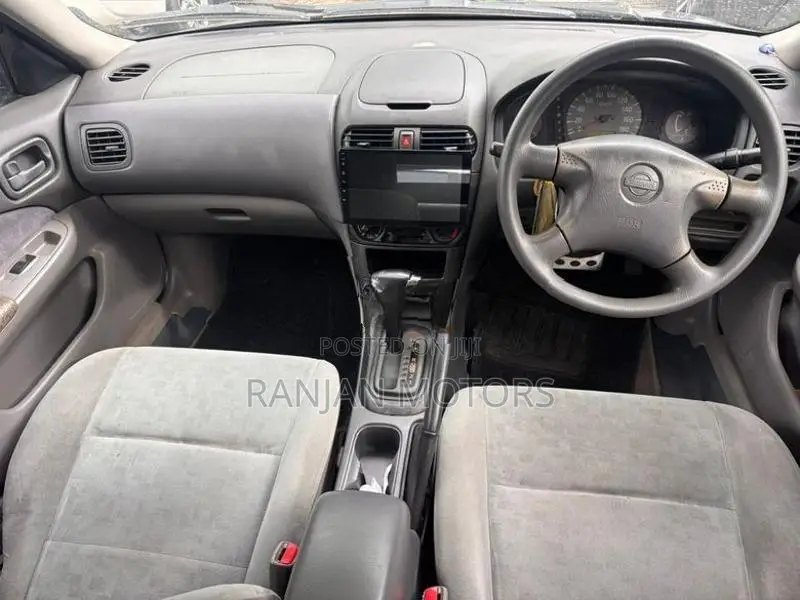 Nissan Sunny FB15 EX Saloon 2000