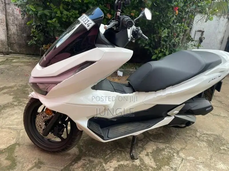 Honda PCX 2025