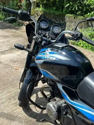 Bajaj Discover 100 2013