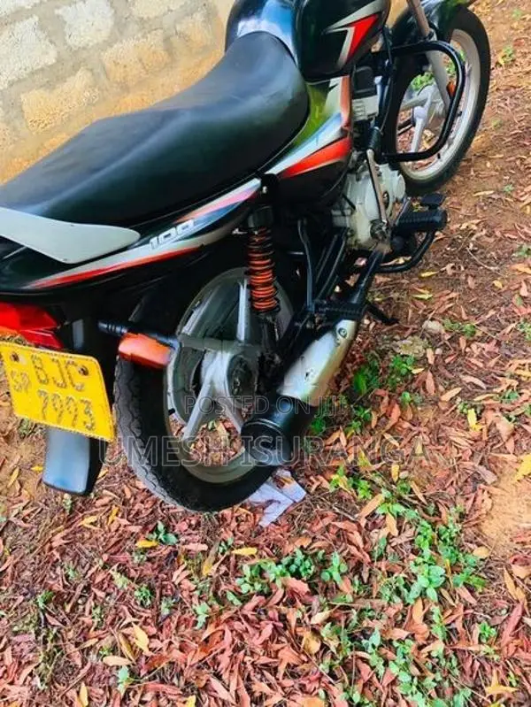 Bajaj CT100 Ct 100 es 2022