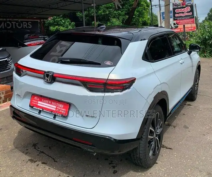 Honda Vezel Z Play Moonroof 2026