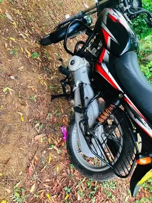 Bajaj CT100 Ct 100 es 2022
