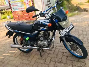 Bajaj CT100 2016