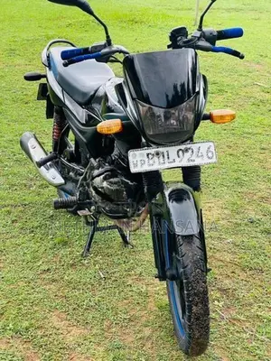 Bajaj Platina 100 2016