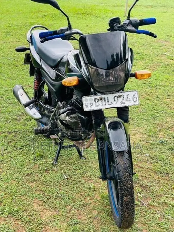 Bajaj Platina 100 2016