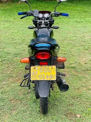 Bajaj Platina 100 2016
