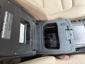 Toyota Land Cruiser 200 VX V8 2011