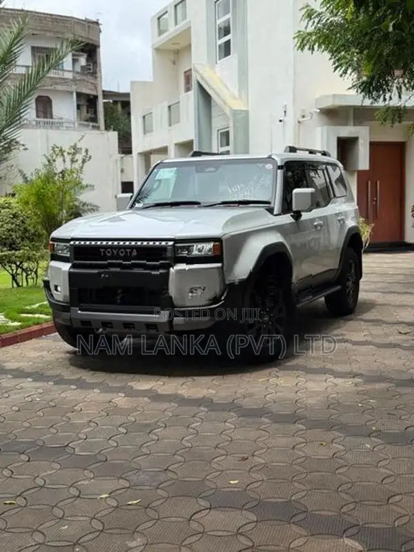 Toyota Land Cruiser LC250 VX Full Spec 2025