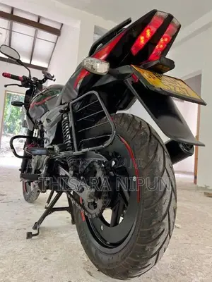Bajaj Pulsar 180 2018