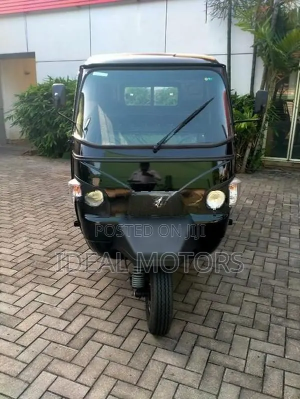 Mahindra Alfa Load Career 2026