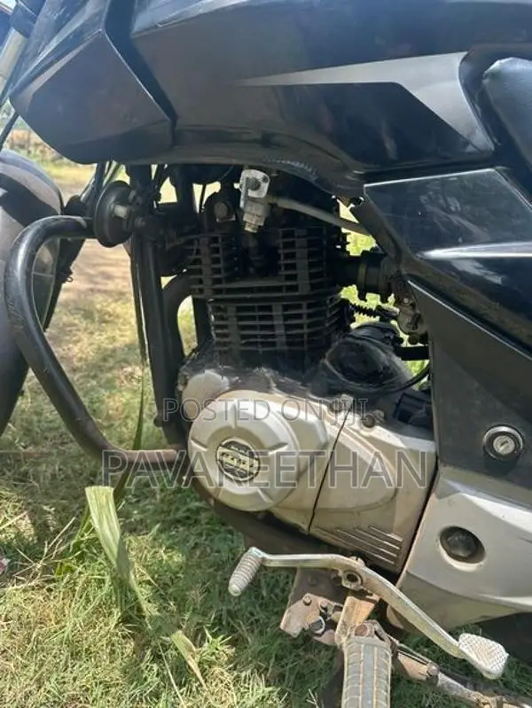 Bajaj Pulsar 150 2017
