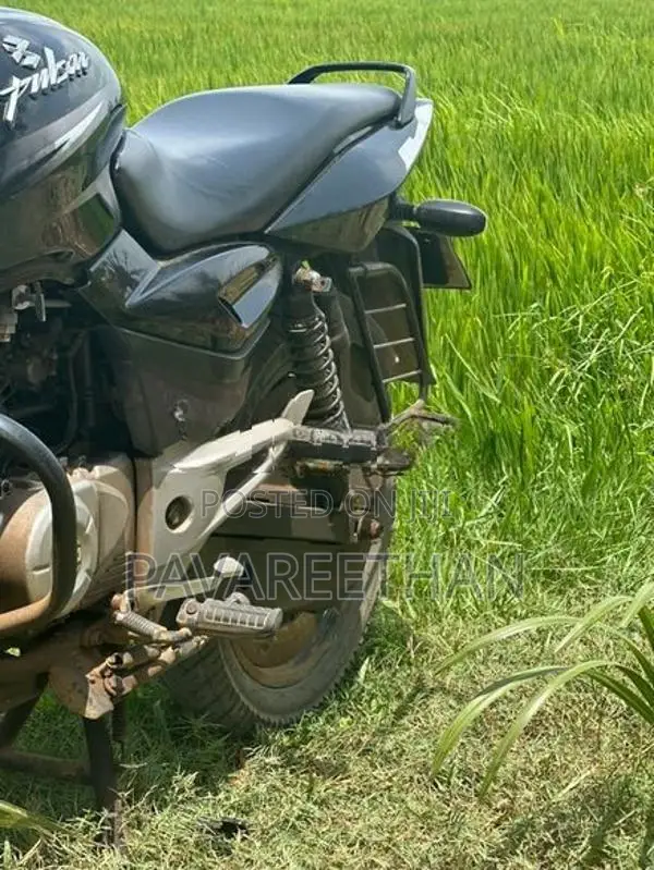 Bajaj Pulsar 150 2017