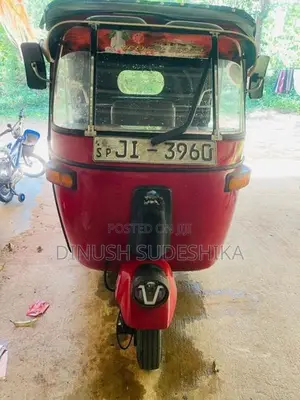 Bajaj RE 2004