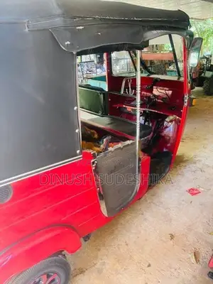 Bajaj RE 2004