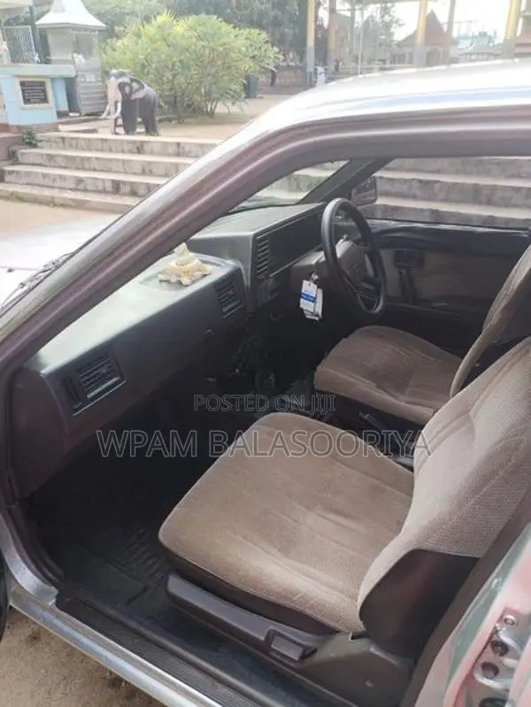 Nissan Sunny HB 12 1987