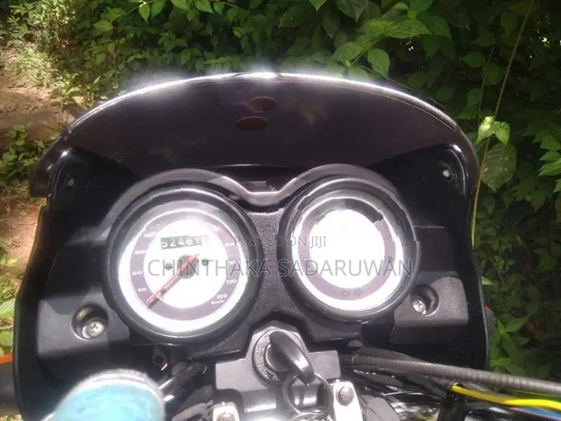 Bajaj Platina 100 2015