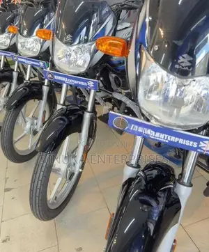 Bajaj CT100 2026