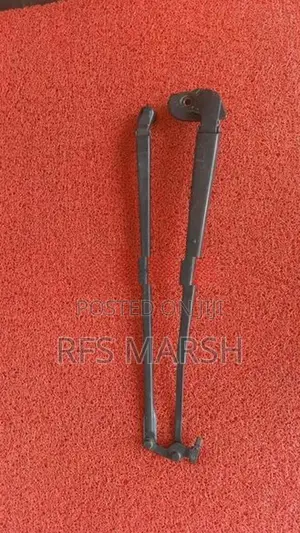 Toyota Vitz Ksp 130 Wiper Arm