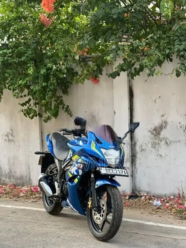 Suzuki Gixxer SF 2016