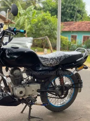 Bajaj CT100 Black Edition 2012