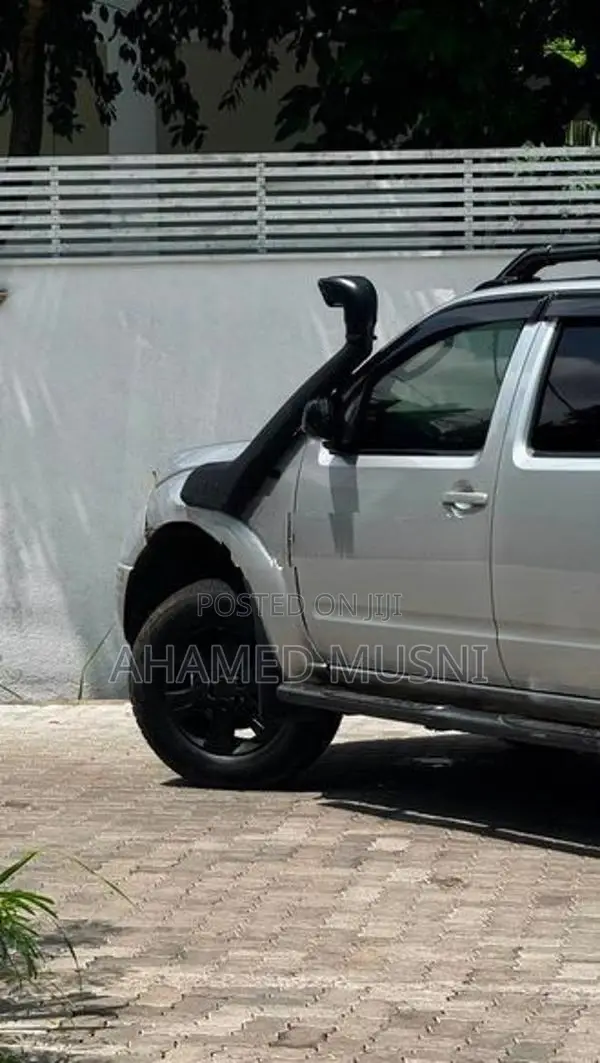 Nissan Navara 2010