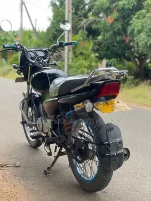 Bajaj CT100 Black Edition 2012