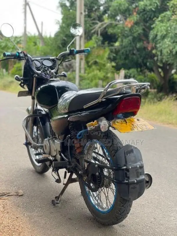 Bajaj CT100 Black Edition 2012