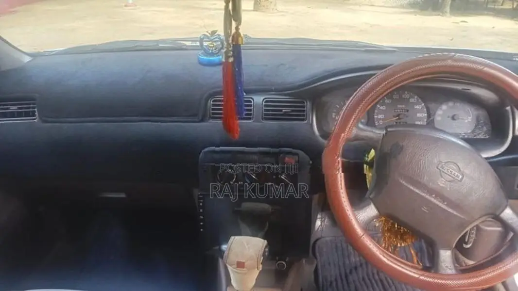 Nissan Sunny SB14 1997