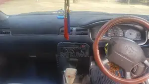 Nissan Sunny SB14 1997