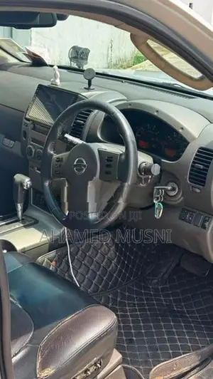 Nissan Navara 2010