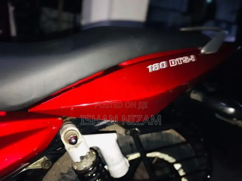 Bajaj Pulsar 180 2008