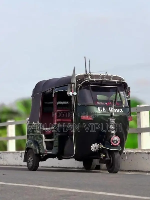 Bajaj RE 2003
