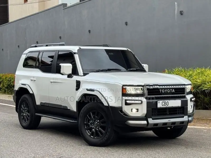Toyota Land Cruiser Prado 250 VX 2025