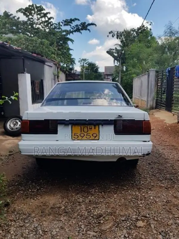 Nissan Sunny 1986