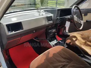 Nissan Sunny 1986
