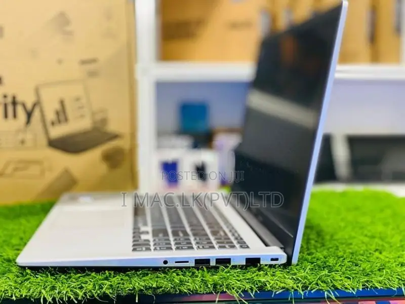 MSI Modern - i5 13th Gen -8GB RAM / 512GB NVME Laptop