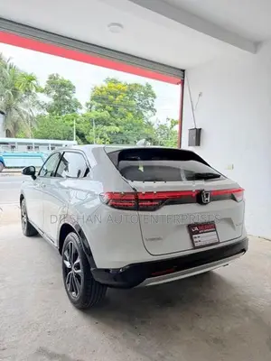 Honda Vezel Z Premium 2025
