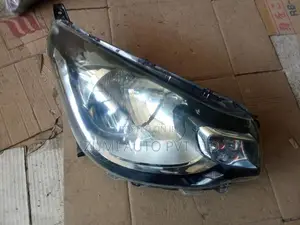 Mitshubishi Ek Wagon 2016 Head Light Right Side