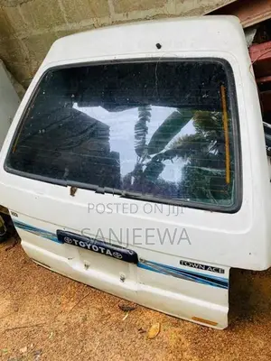 cr 27 toyota townace