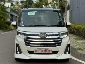 Toyota Roomy Custom GT Turbo 2025
