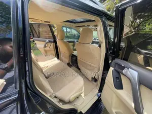 Toyota Land Cruiser Prado TX 150 2014