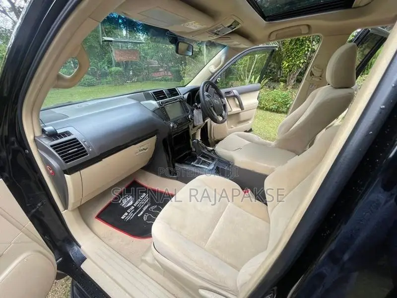 Toyota Land Cruiser Prado TX 150 2014