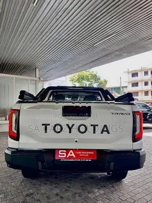 Toyota Hilux Travo Overland Plus 2026