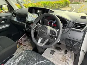 Toyota Roomy Custom GT Turbo 2025