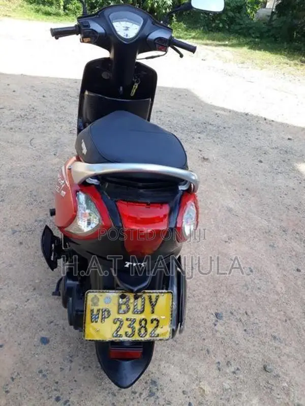 TVS Scooty Zest 2016