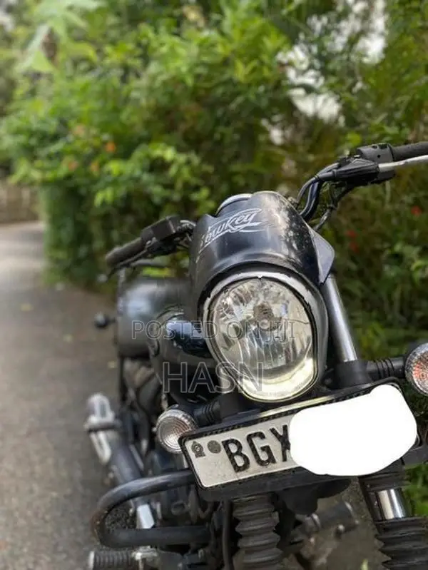 Bajaj Avenger Street 180 2018