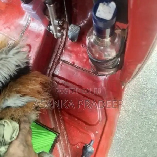 Bajaj RE 2013